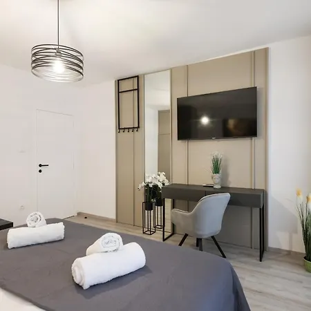 Classy In Centar * زادار