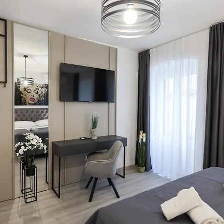 Classy In Centar Apartment