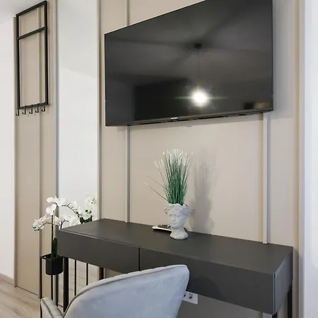 Classy In Centar * زادار