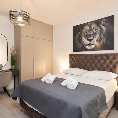 Classy In Centar * زادار