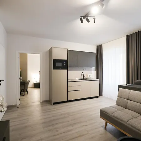 Classy Apartments By Adex Travel ザダル
