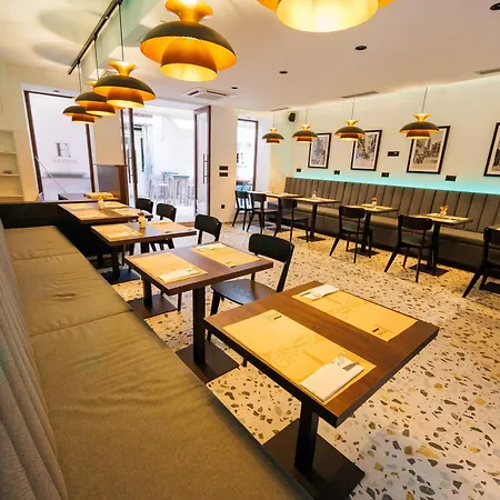 Classy In Centar Apartment